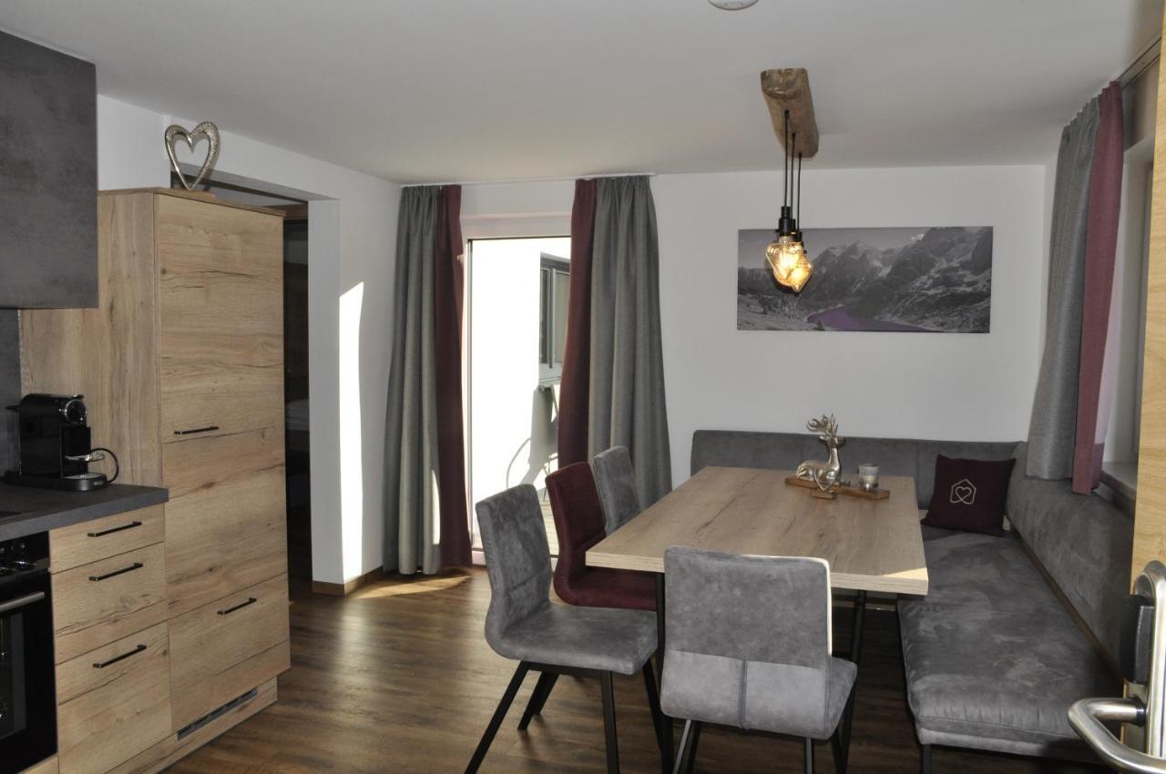 Herzis Appartements Wagrain Exteriör bild
